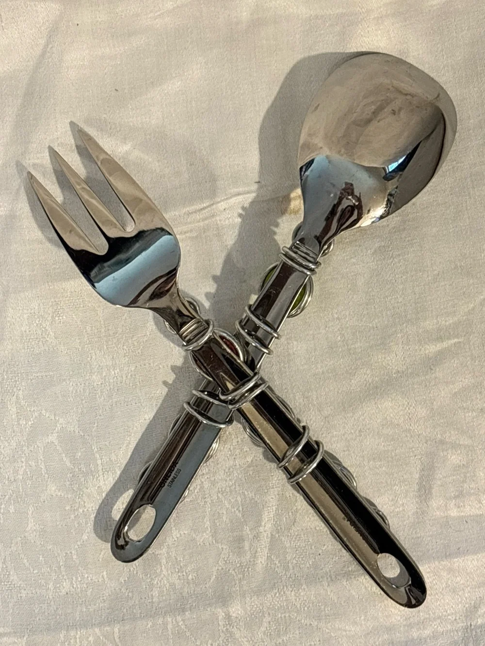 Oneida Stainless Salad Serving Spoon Fork Set Colorful Glass Wire Y2K